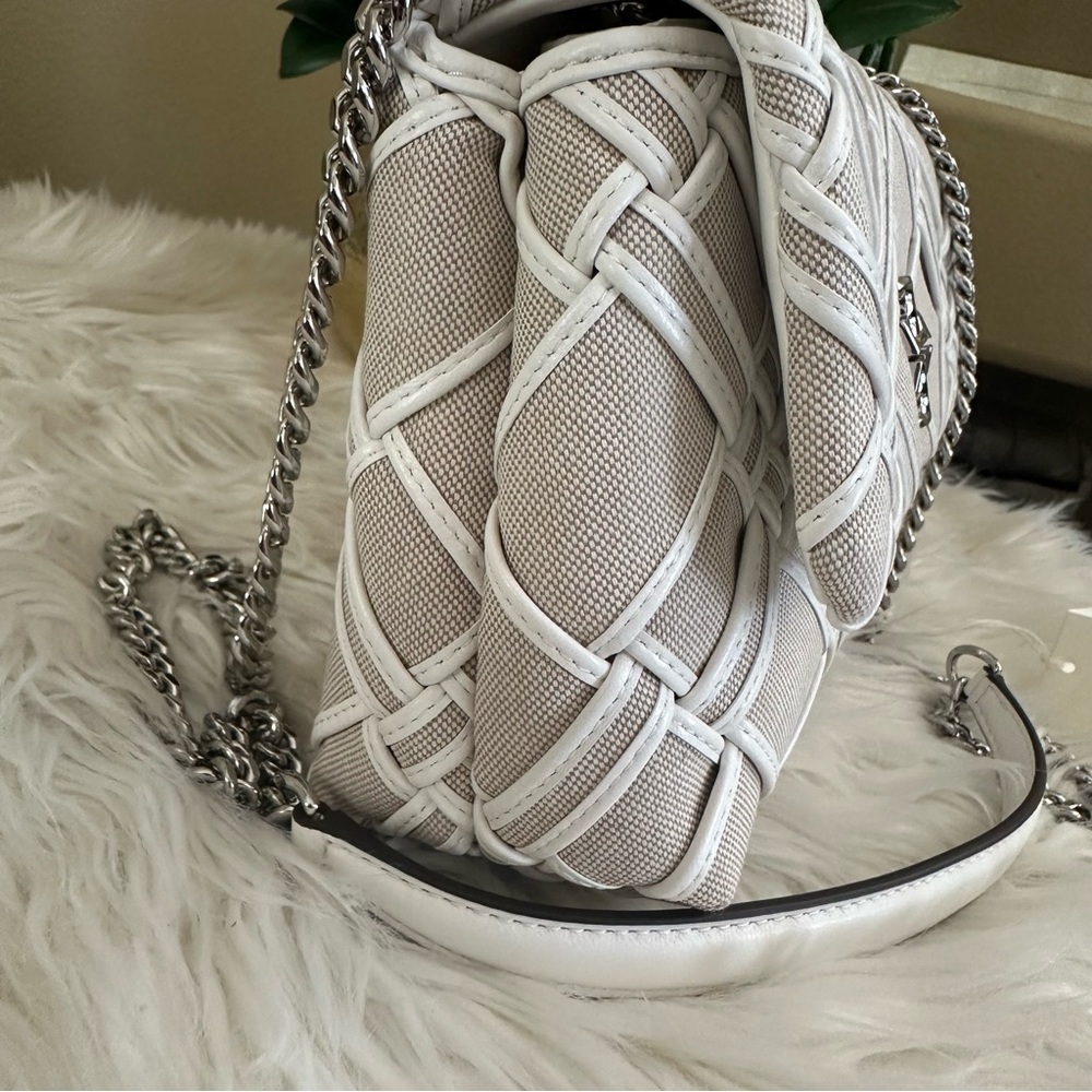 Tory Burch Kira Small Woven Canvas Convertible Shoulder Bag - Picture 13 of 17